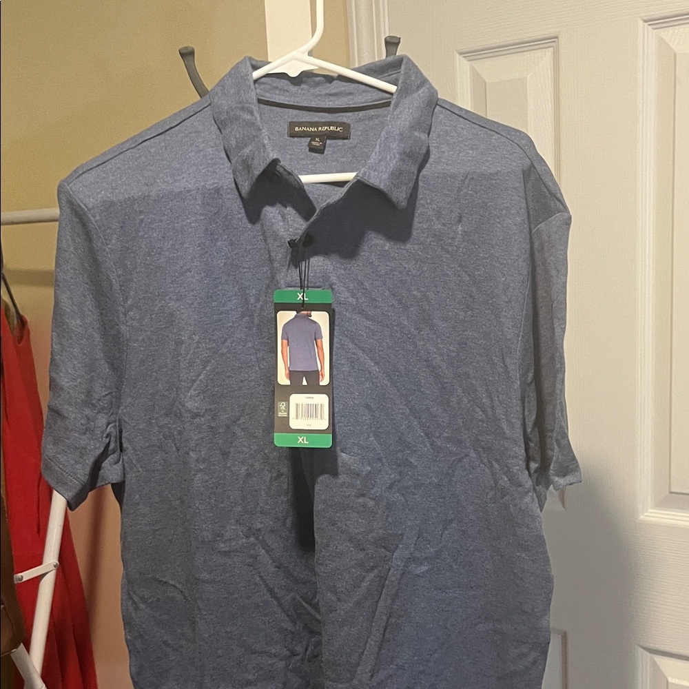 Banana Republic Men's Blue Polo Shirt